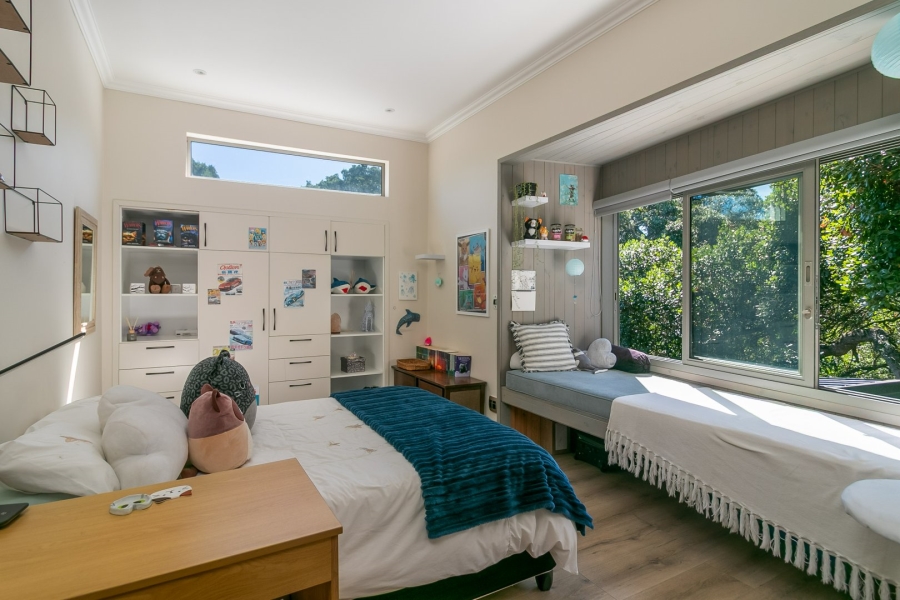 5 Bedroom Property for Sale in Brenton On Lake Western Cape